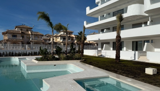 Alakerran asunto - Uudet asunnot - Cabo Roig -
                Cabo Roig