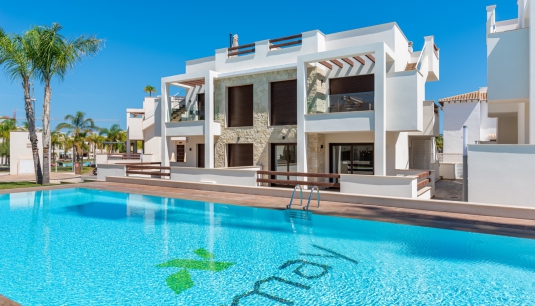 Бунгало - Новое  строительство - Torrevieja - HT-0544 Balcones