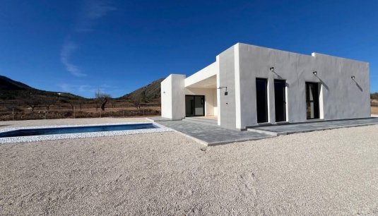 Casa independiente - Nueva construcción  - La Canalosa -
                La Canalosa
