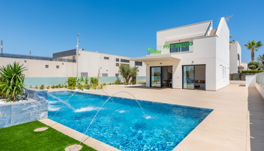 Huvila - Uudet asunnot - Dehesa de Campoamor -
                Dehesa de Campoamor
