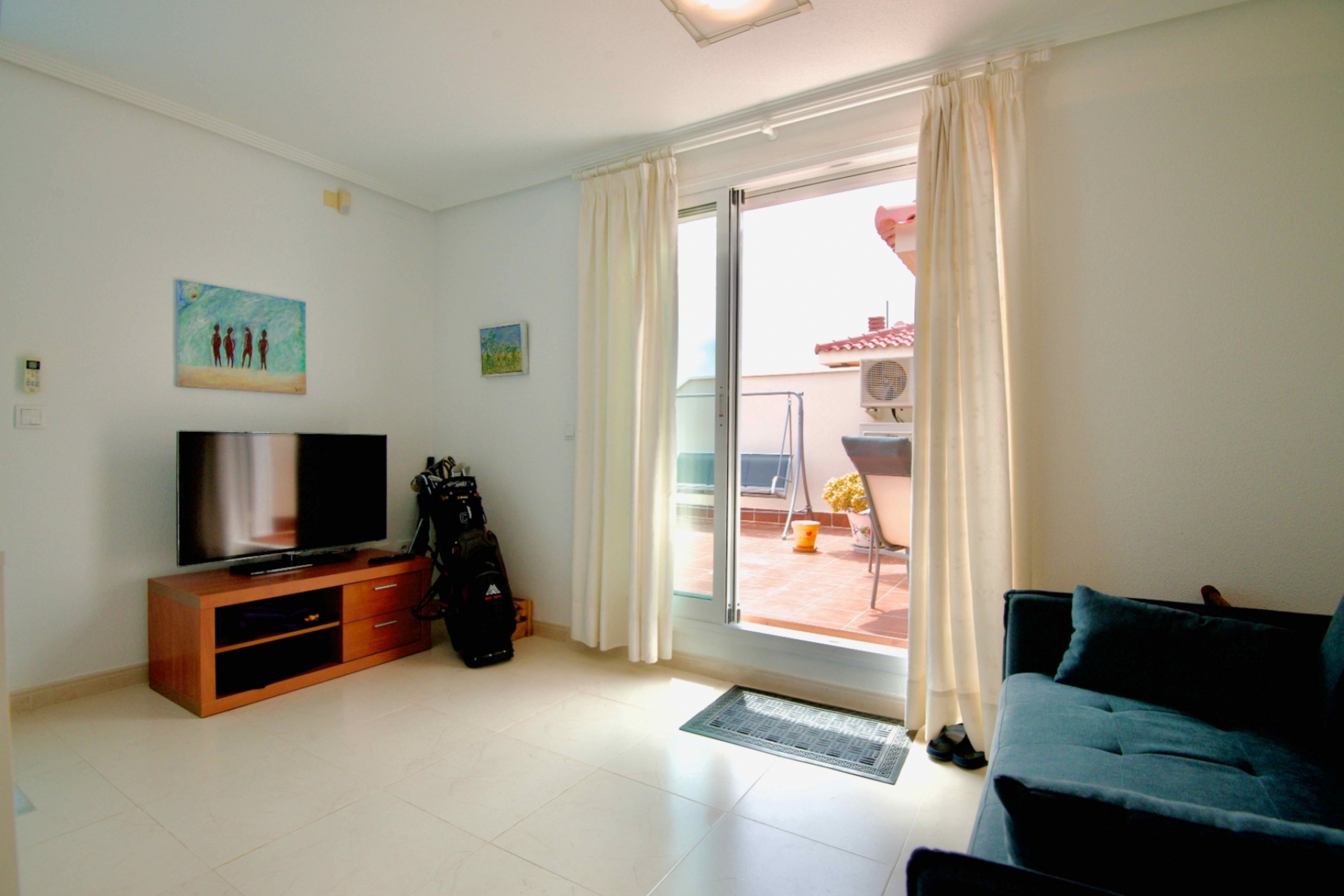 Jälleenmyynti - Kattohuoneisto -
Orihuela Costa - Playa Flamenca