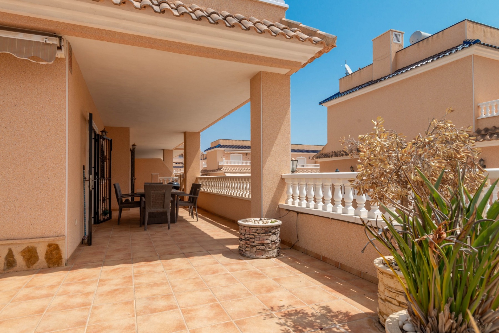 Jälleenmyynti - Kerrostalo -
Orihuela Costa - Villamartín