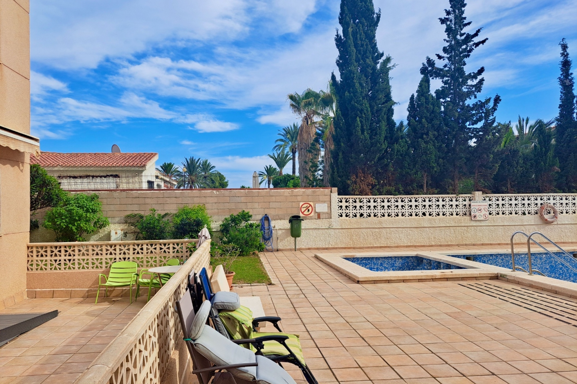 Jälleenmyynti - Kerrostalo -
Torrevieja - Nueva Torrevieja