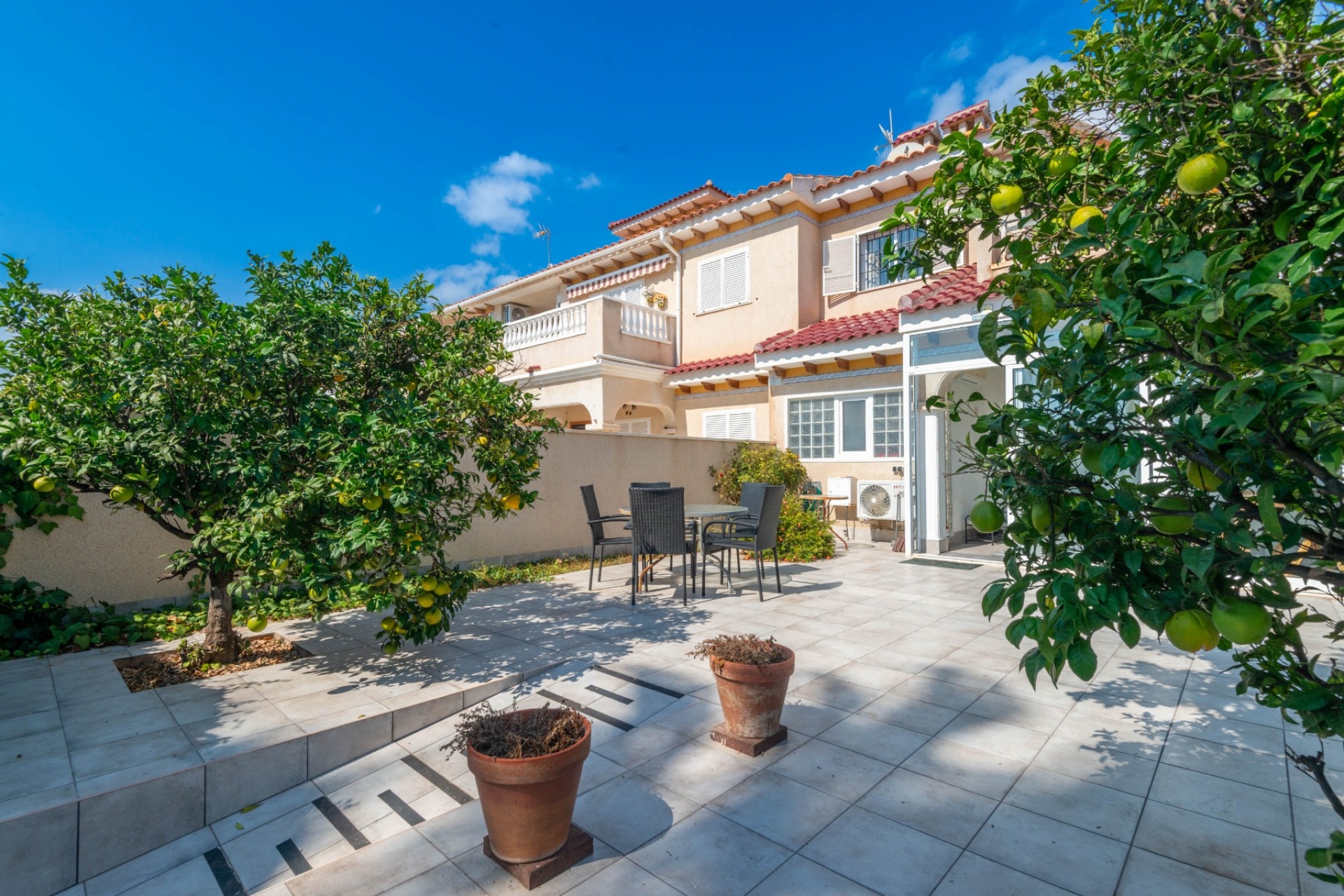 Jälleenmyynti - Pienkerrostaloasunto -
Orihuela Costa - Punta Prima, Orihuela Costa