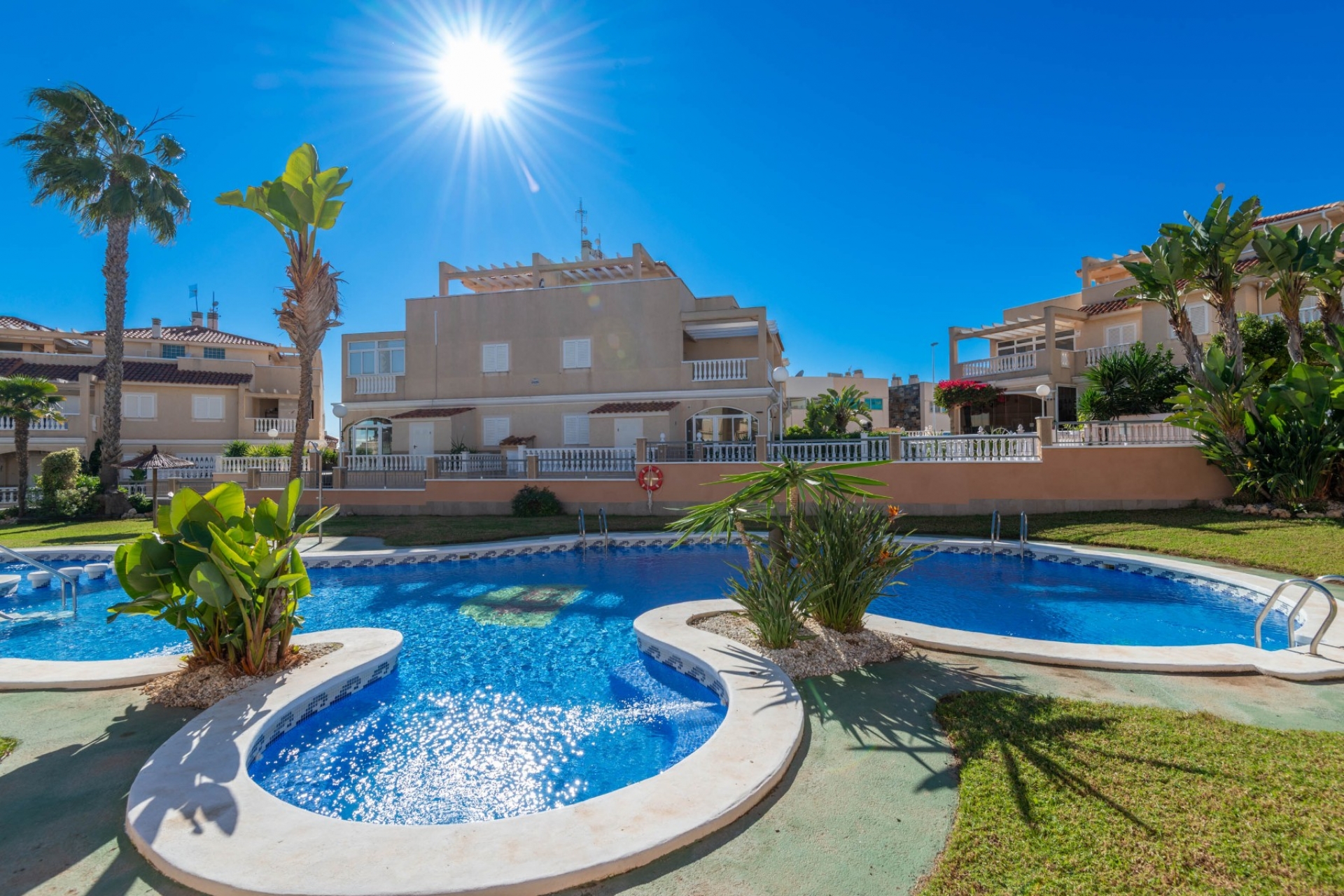 Jälleenmyynti - Pienkerrostaloasunto -
Orihuela Costa - Punta Prima, Orihuela Costa