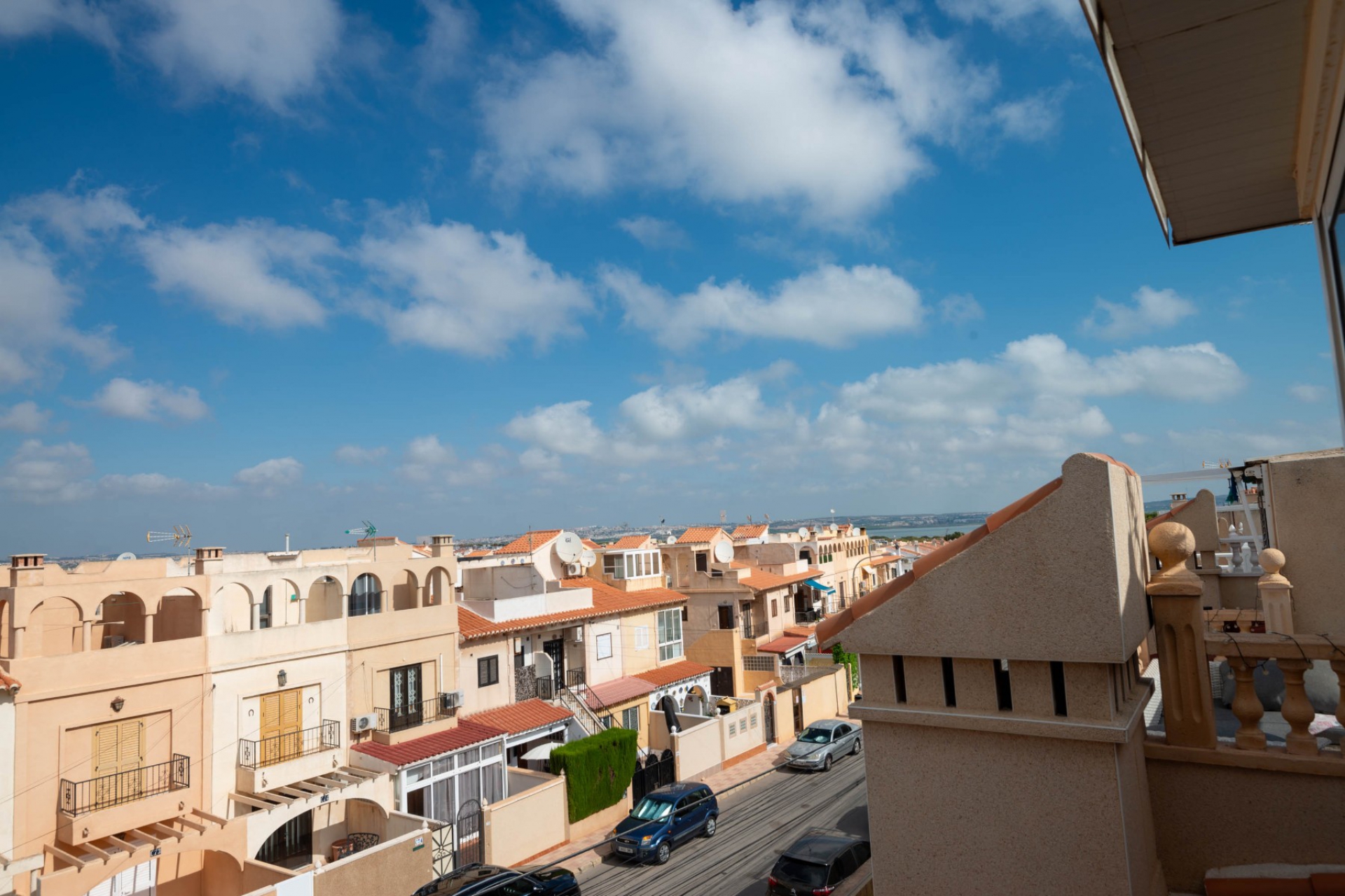 Jälleenmyynti - Pienkerrostaloasunto -
Torrevieja - El Chaparral / La Siesta