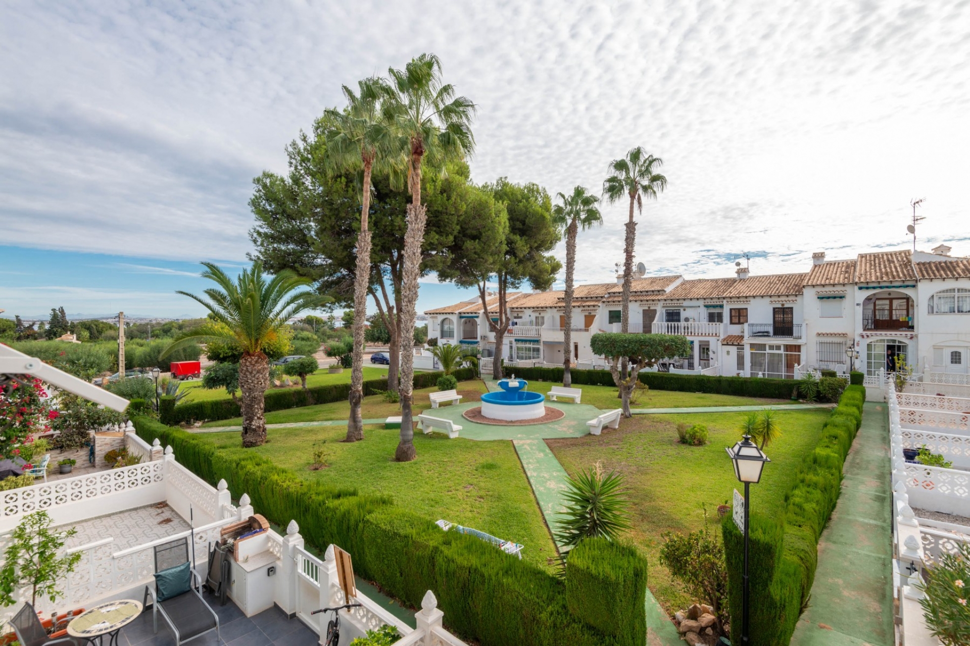 Jälleenmyynti - Pienkerrostaloasunto -
Torrevieja - Los Balcones