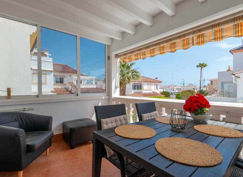 Jälleenmyynti - Pienkerrostaloasunto -
Torrevieja - Punta Prima, Torrevieja