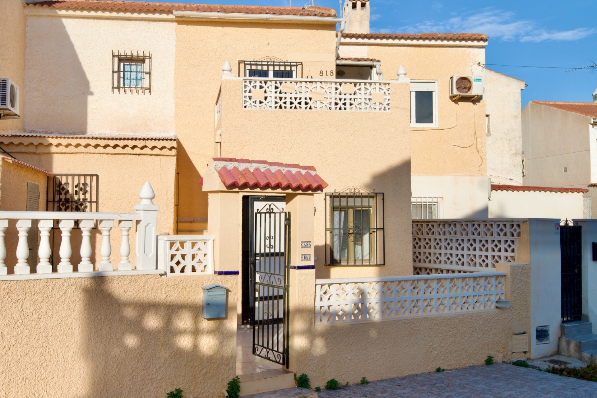 Jälleenmyynti - Pienkerrostaloasunto -
Torrevieja - Torreta III