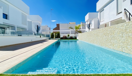 low-bungalow - Nueva construcción  - Pilar de la Horadada -
                Pilar de la Horadada