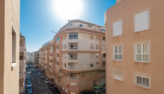 многоэт. дом - Перепродажа - Torrevieja -
                Playa del Cura