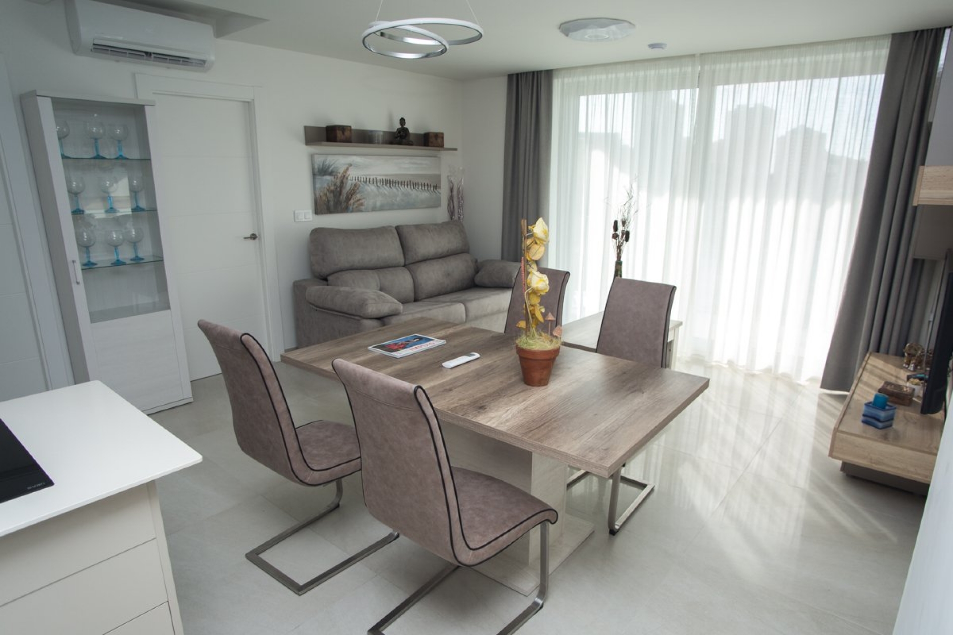 Neue Gebäude - Apartment -
La Cala
