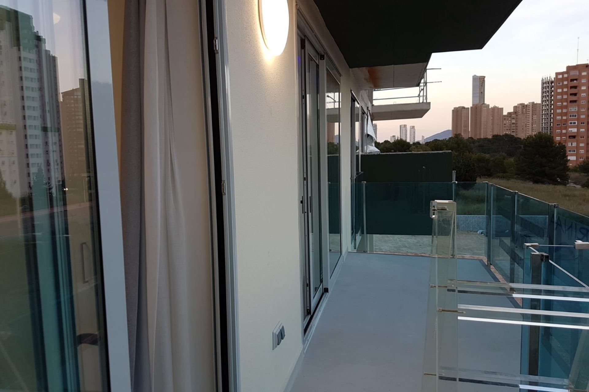 Neue Gebäude - Apartment -
La Cala