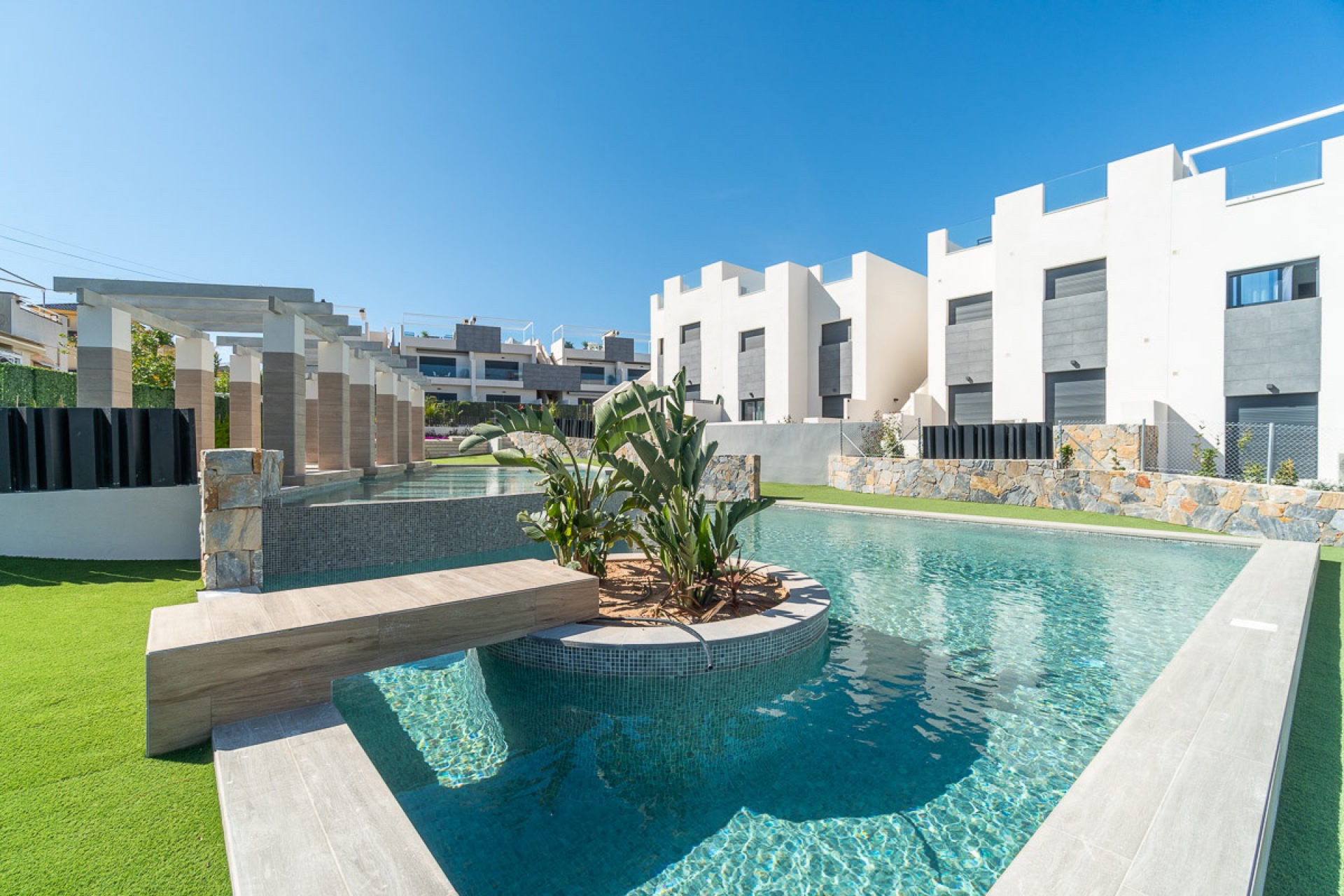 Neue Gebäude - Bungalow -
Torrevieja - Los Balcones