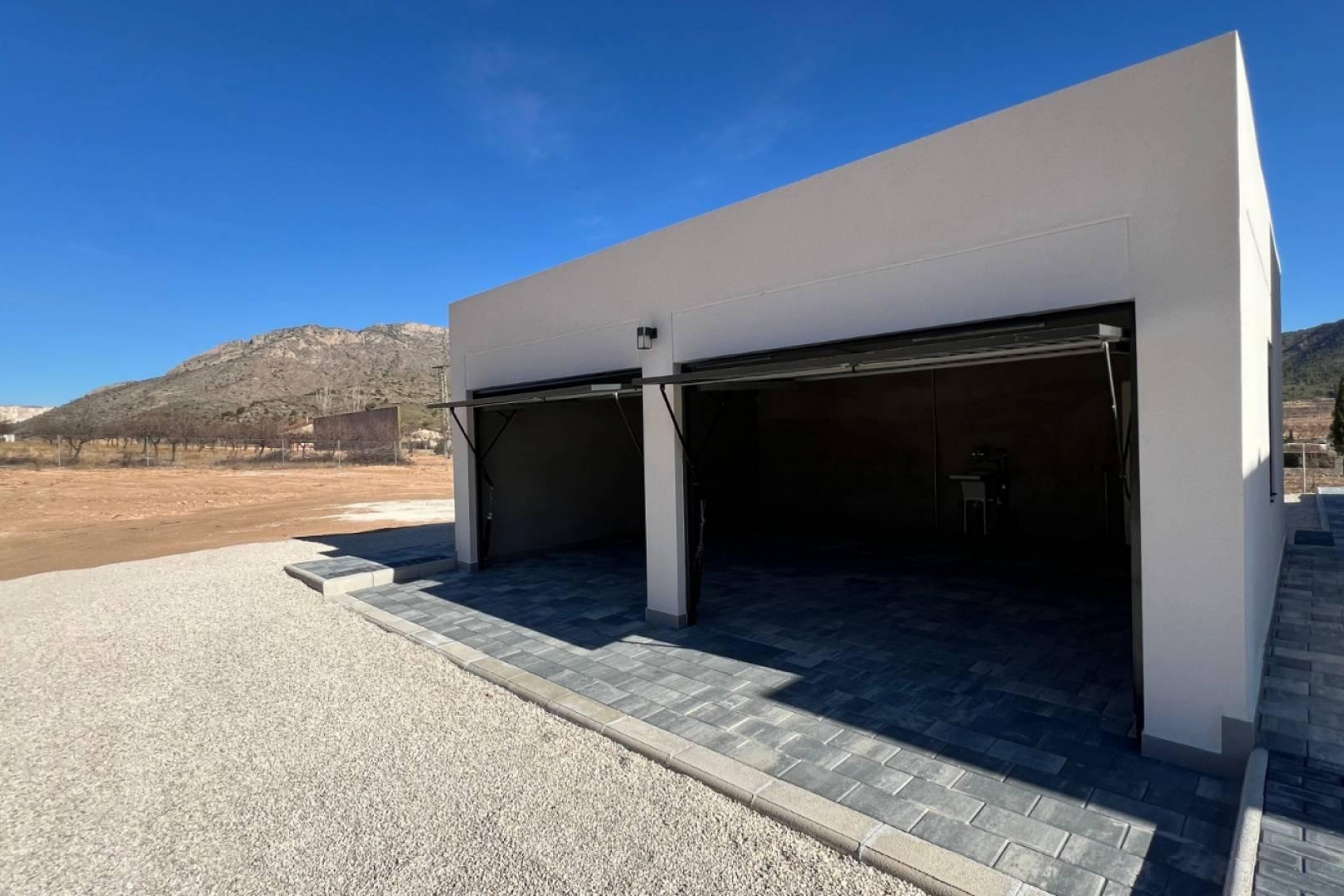 Neue Gebäude - detached -
La Canalosa