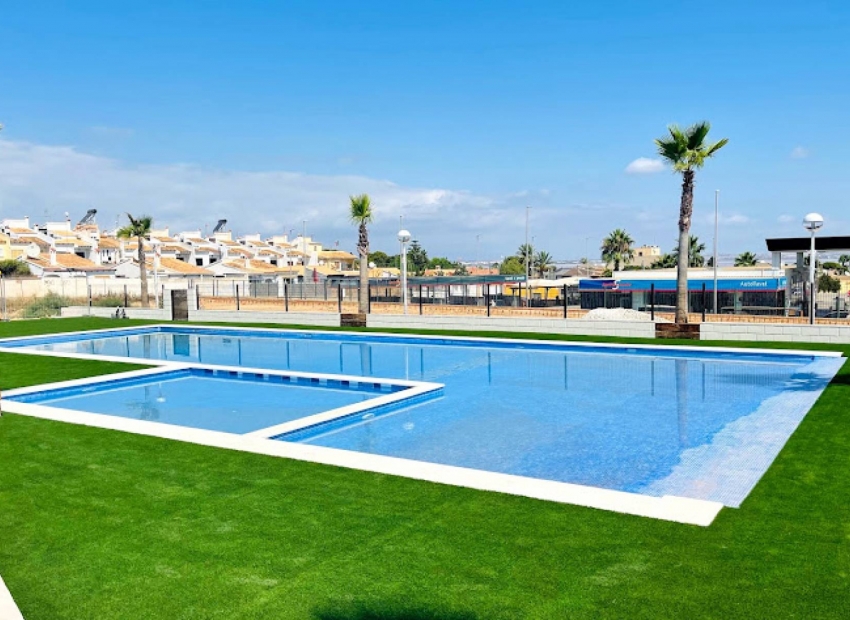 Neue Gebäude - Duplex -
Torrevieja - Los Altos, Torrevieja