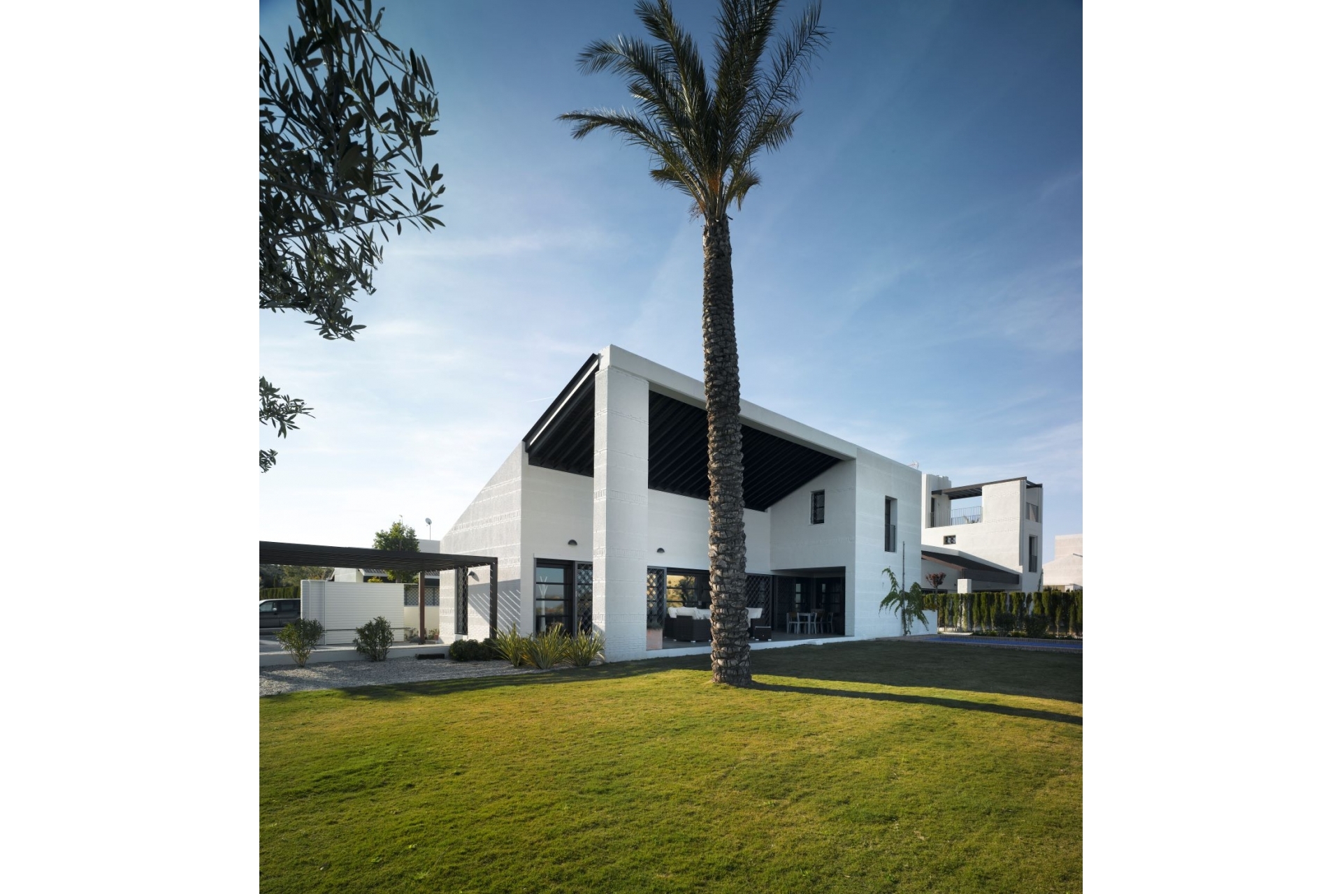 Neue Gebäude - Freistehende Villa -
Peraleja Golf