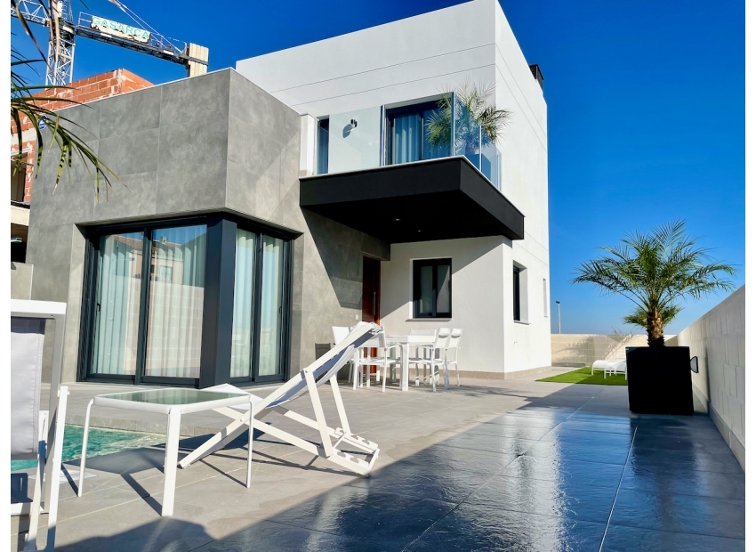 Neue Gebäude - Freistehendes Haus -
Torrevieja - Los Balcones