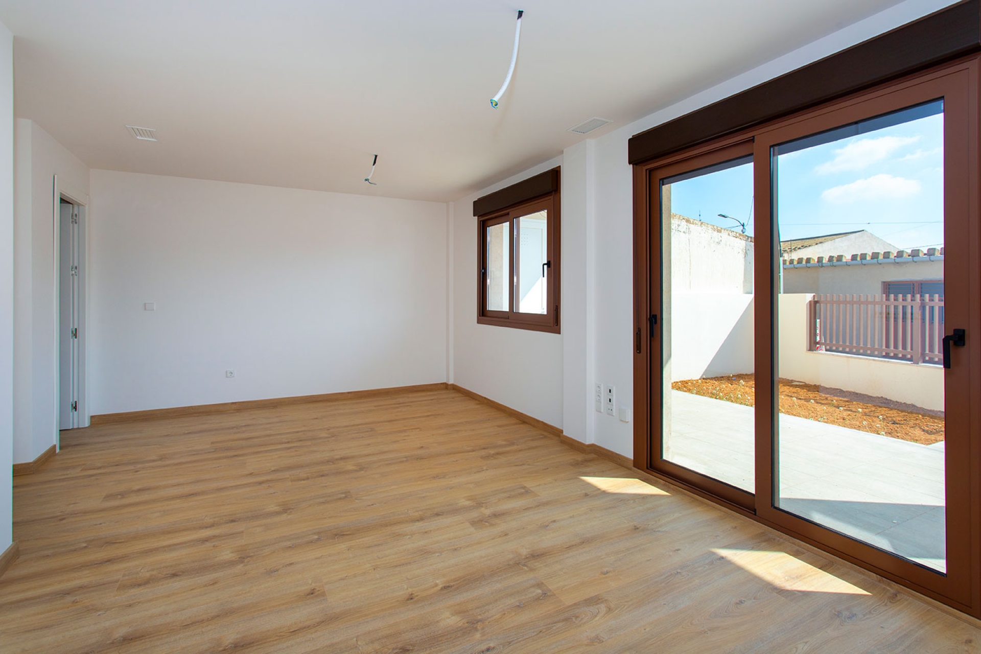 Neue Gebäude - low-bungalow -
La Canalosa