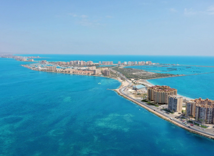 Neue Gebäude - Penthouse -
La Manga del Mar Menor