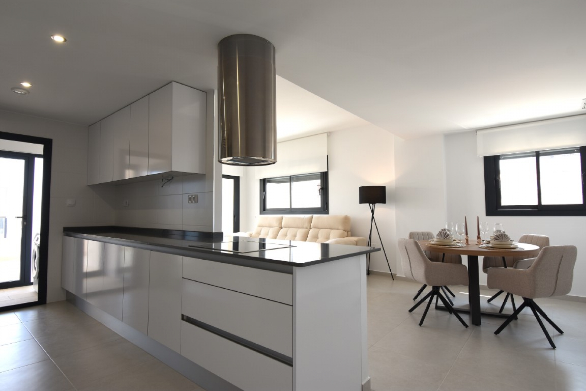 Neue Gebäude - Penthouse -
San Miguel de Salinas
