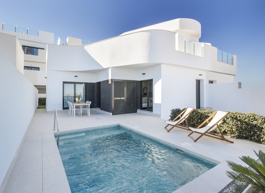 Neue Gebäude - Reihenhaus -
Torrevieja