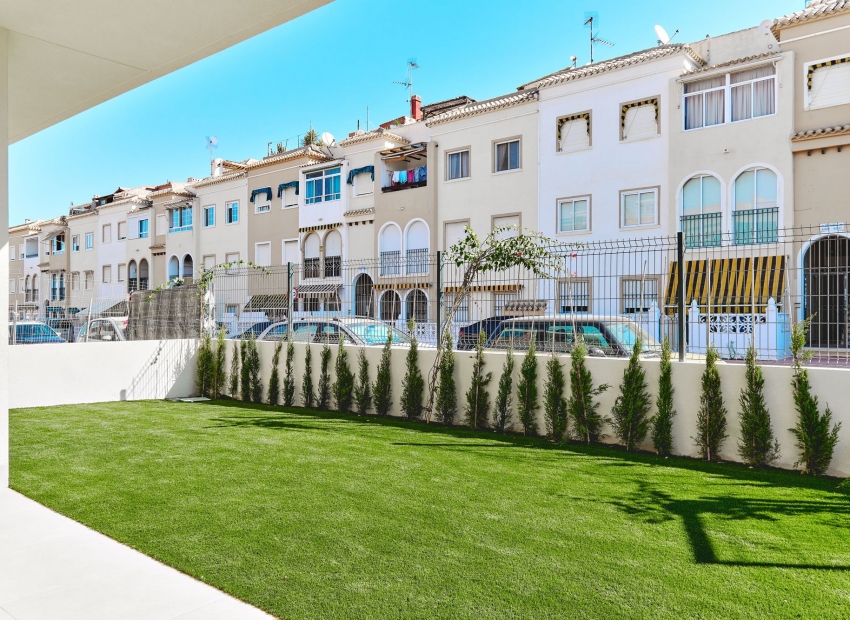 Neue Gebäude - Unterer Bungalow -
Torrevieja