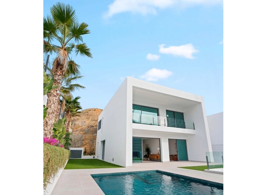Neue Gebäude - Villa -
Benidorm