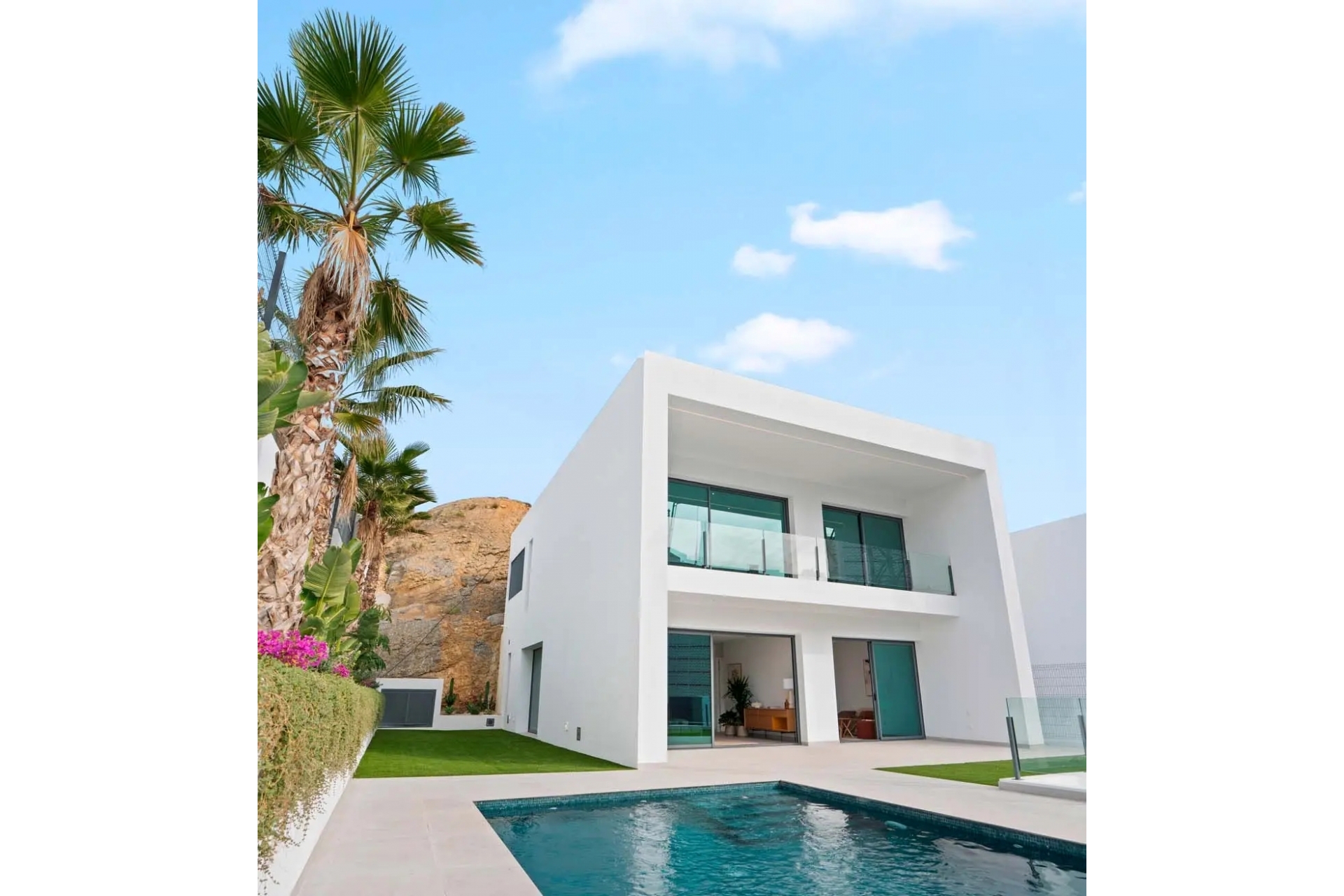 Neue Gebäude - Villa -
Benidorm