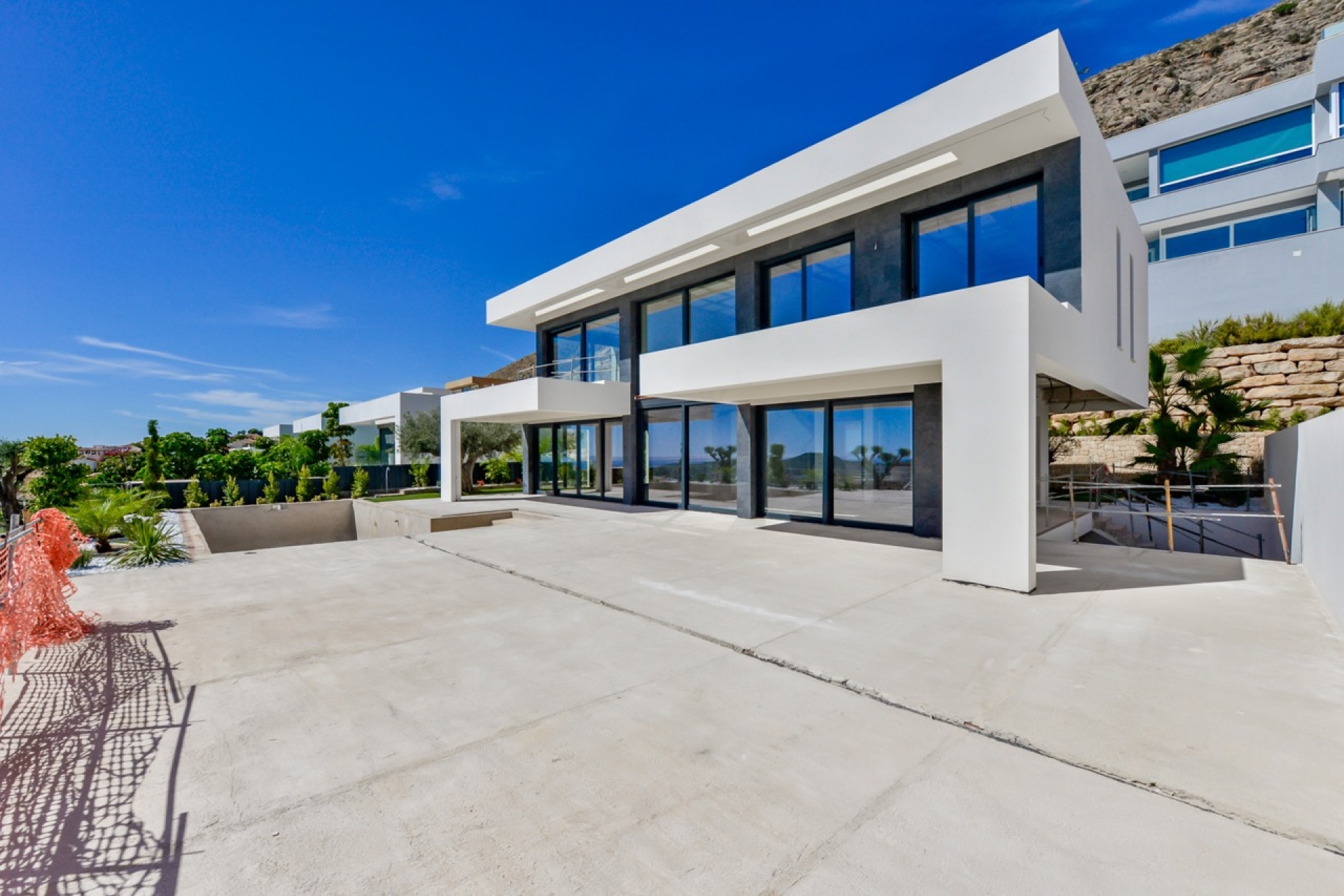 Neue Gebäude - Villa -
Finestrat
