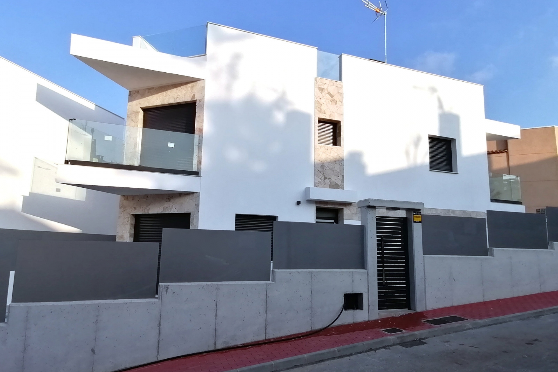 Neue Gebäude - Villa -
La Mata - Cabo Cervera