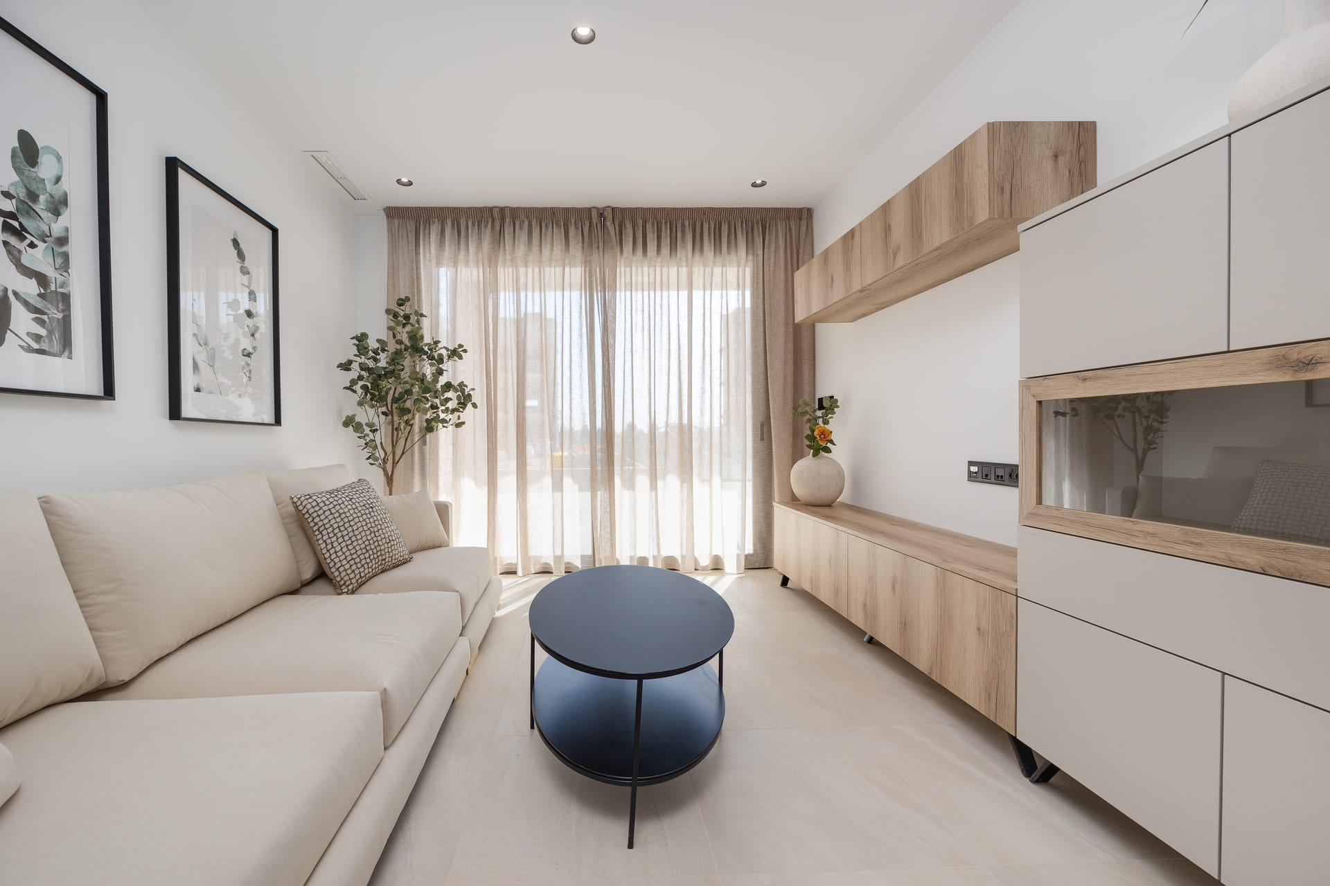 Neue Gebäude - Wohnung im Erdgeschoss -
Los Alcazares