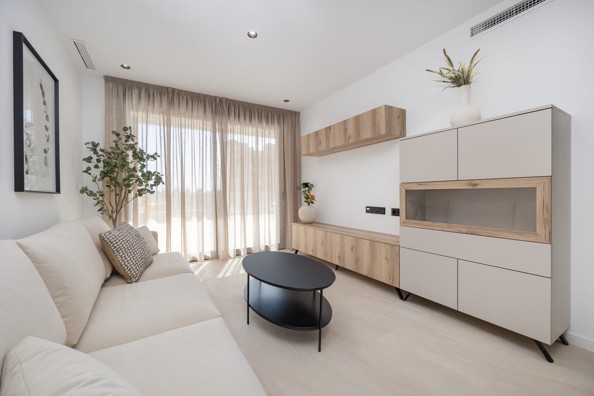 Neue Gebäude - Wohnung im Erdgeschoss -
Los Alcazares