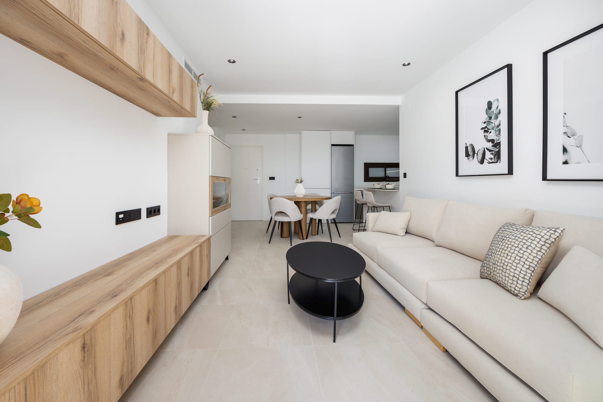 Neue Gebäude - Wohnung im Erdgeschoss -
Los Alcazares