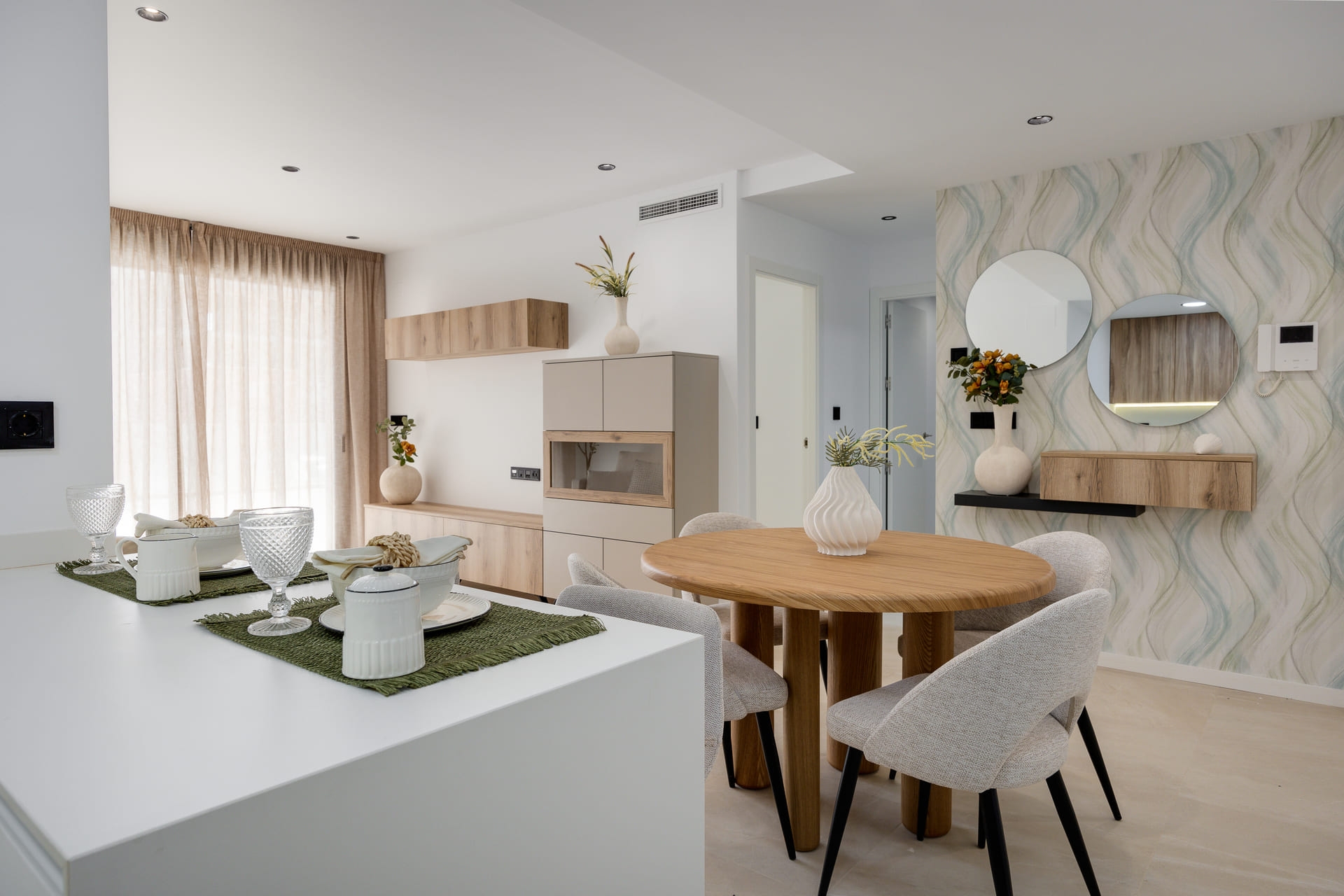 Neue Gebäude - Wohnung im Erdgeschoss -
Los Alcazares