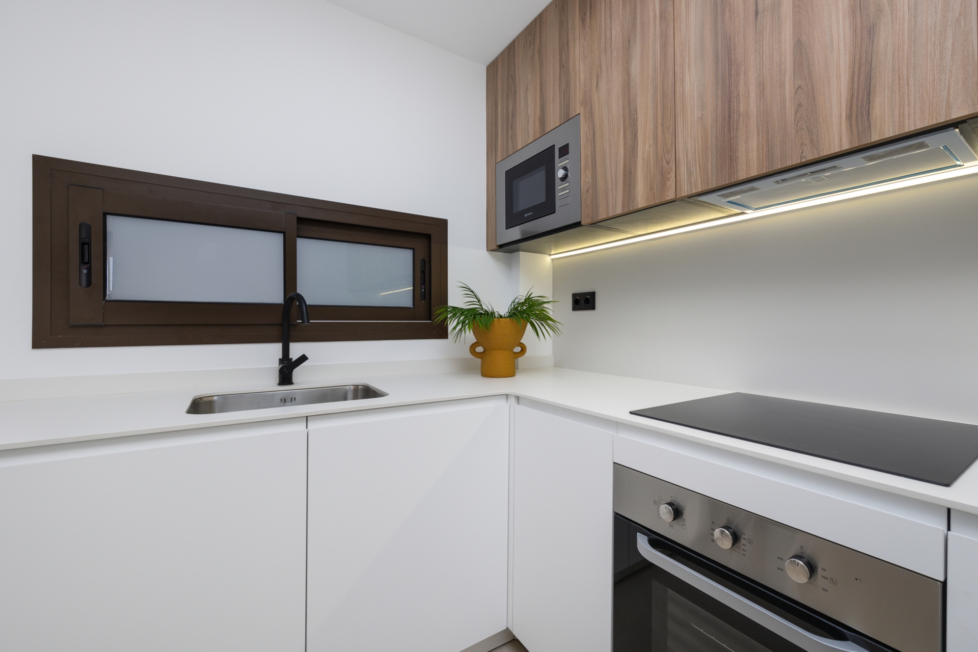Neue Gebäude - Wohnung im Erdgeschoss -
Los Alcazares