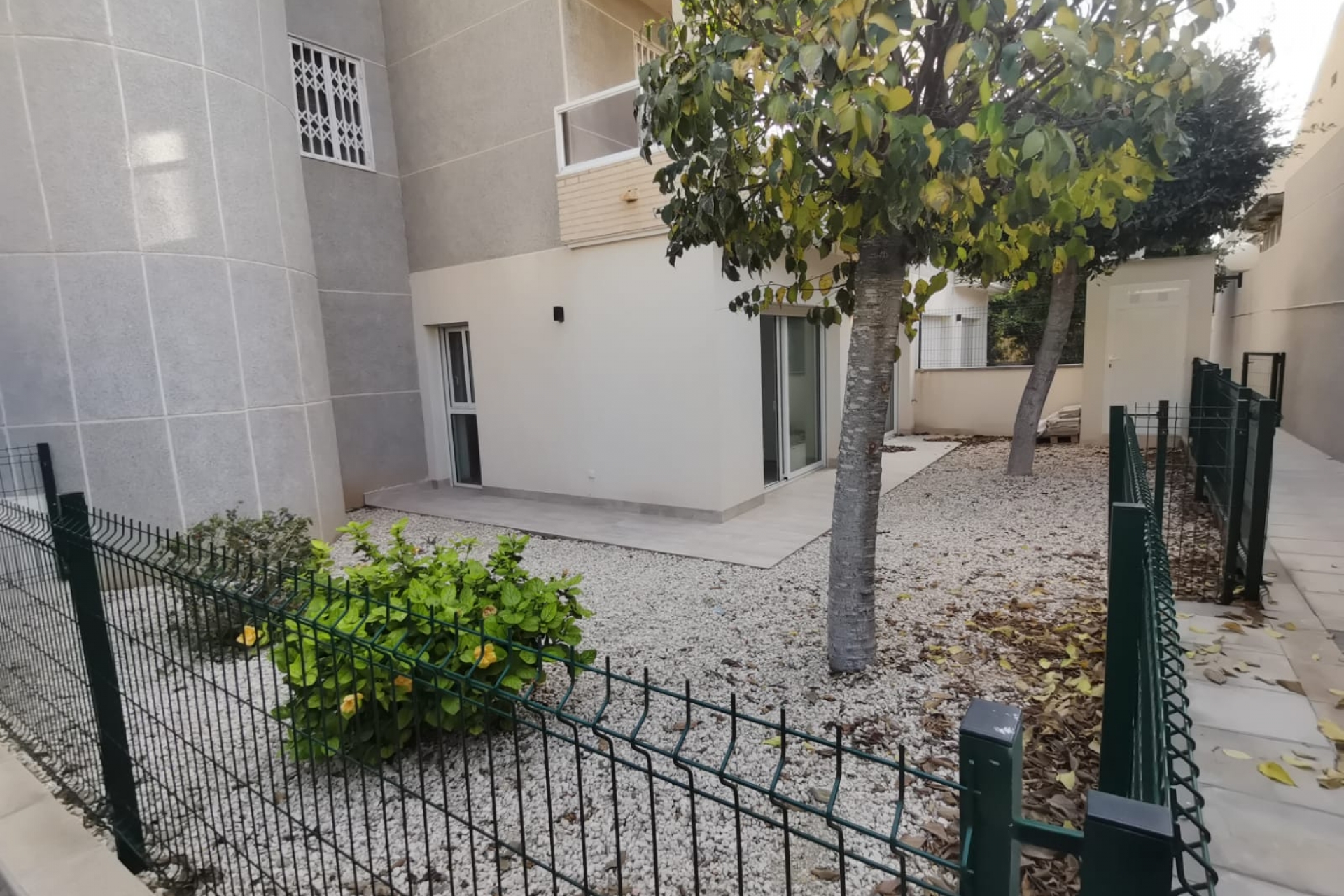 Neue Gebäude - Wohnung im Erdgeschoss -
Torrevieja