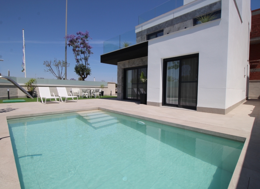 New Build - Detached house -
Pilar de la Horadada - City Center