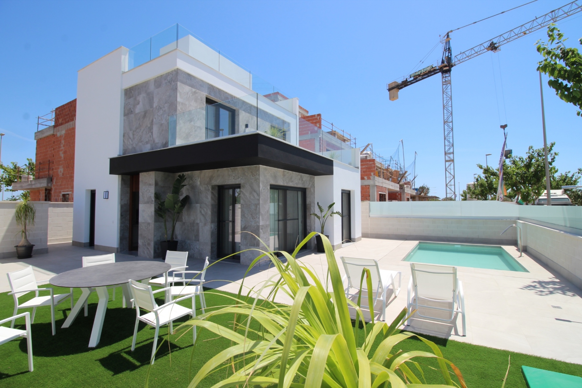 New Build - Detached house -
Pilar de la Horadada - City Center