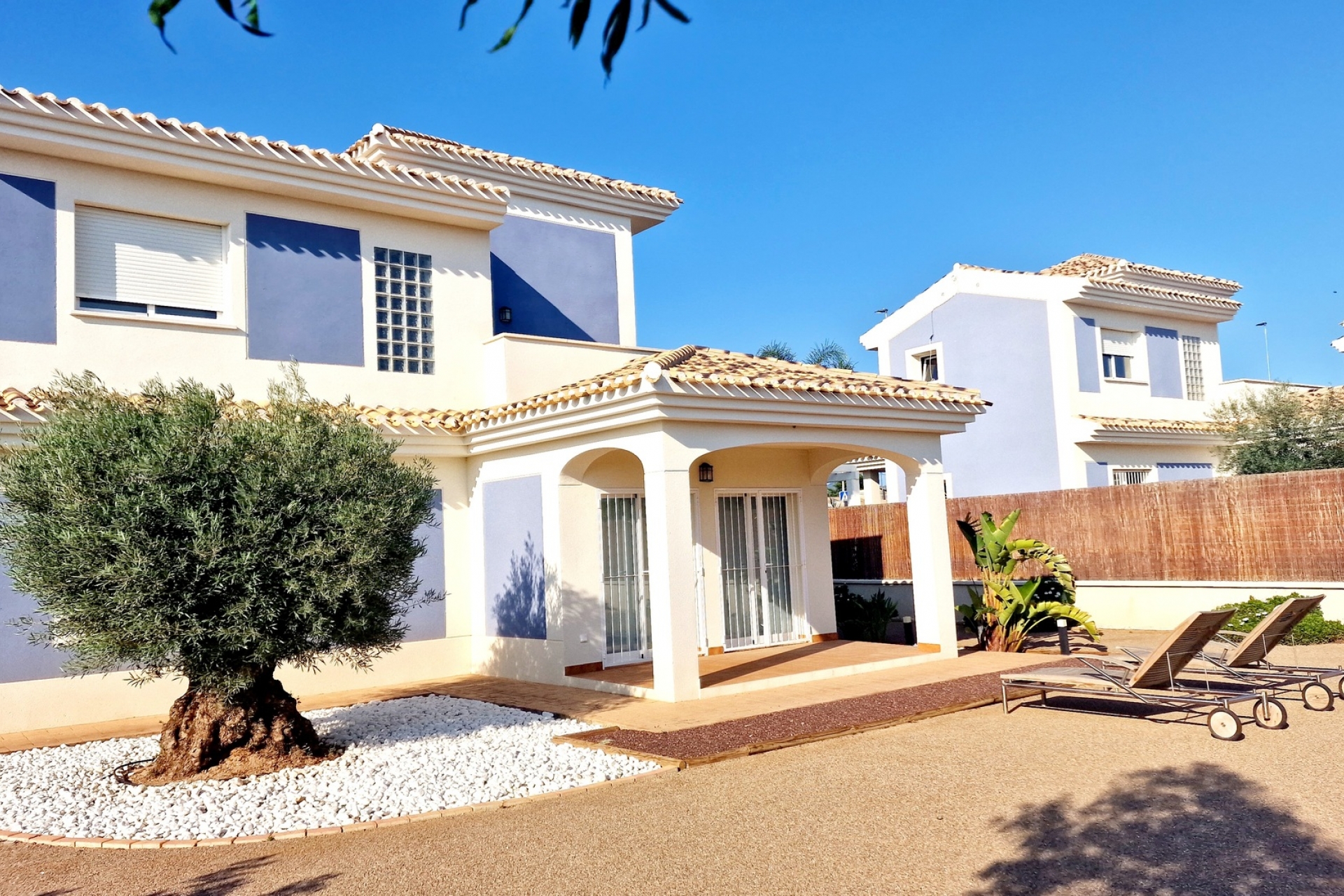 New Build - detached -
Purias