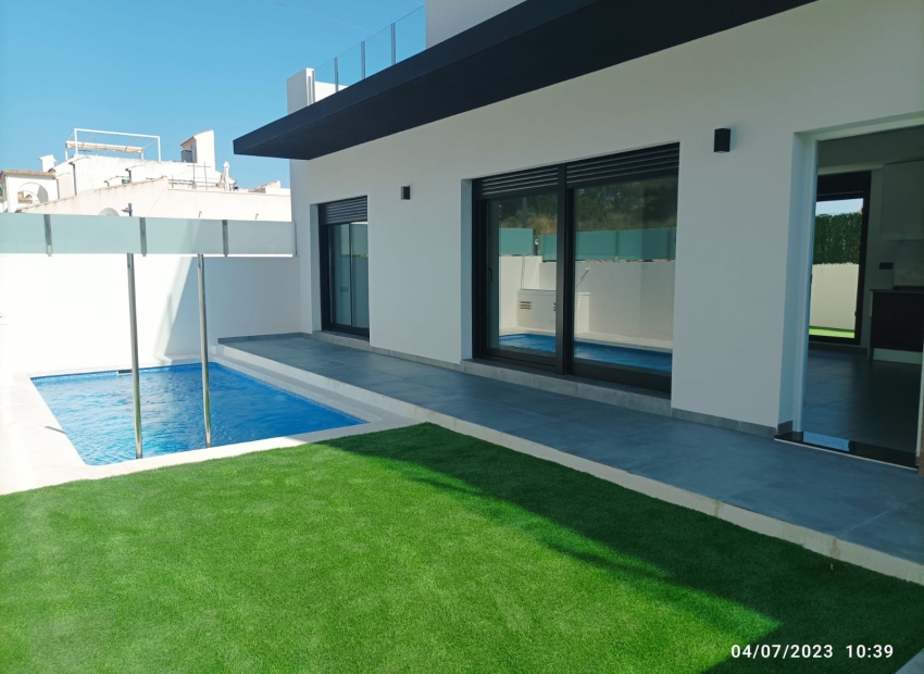 New Build - Dom w zabudowie bliźniaczej -
Orihuela Costa - Villamartin