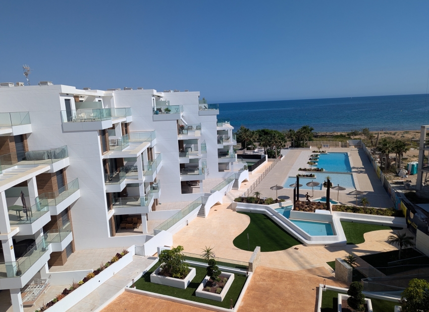 Nouvelle construction - Apartment -
Denia