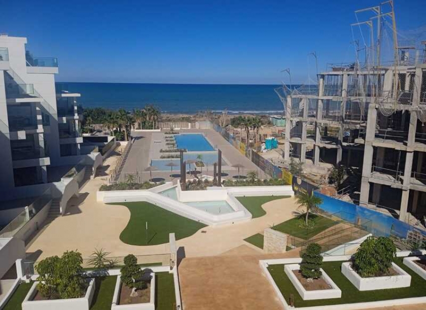 Nouvelle construction - Apartment -
Denia