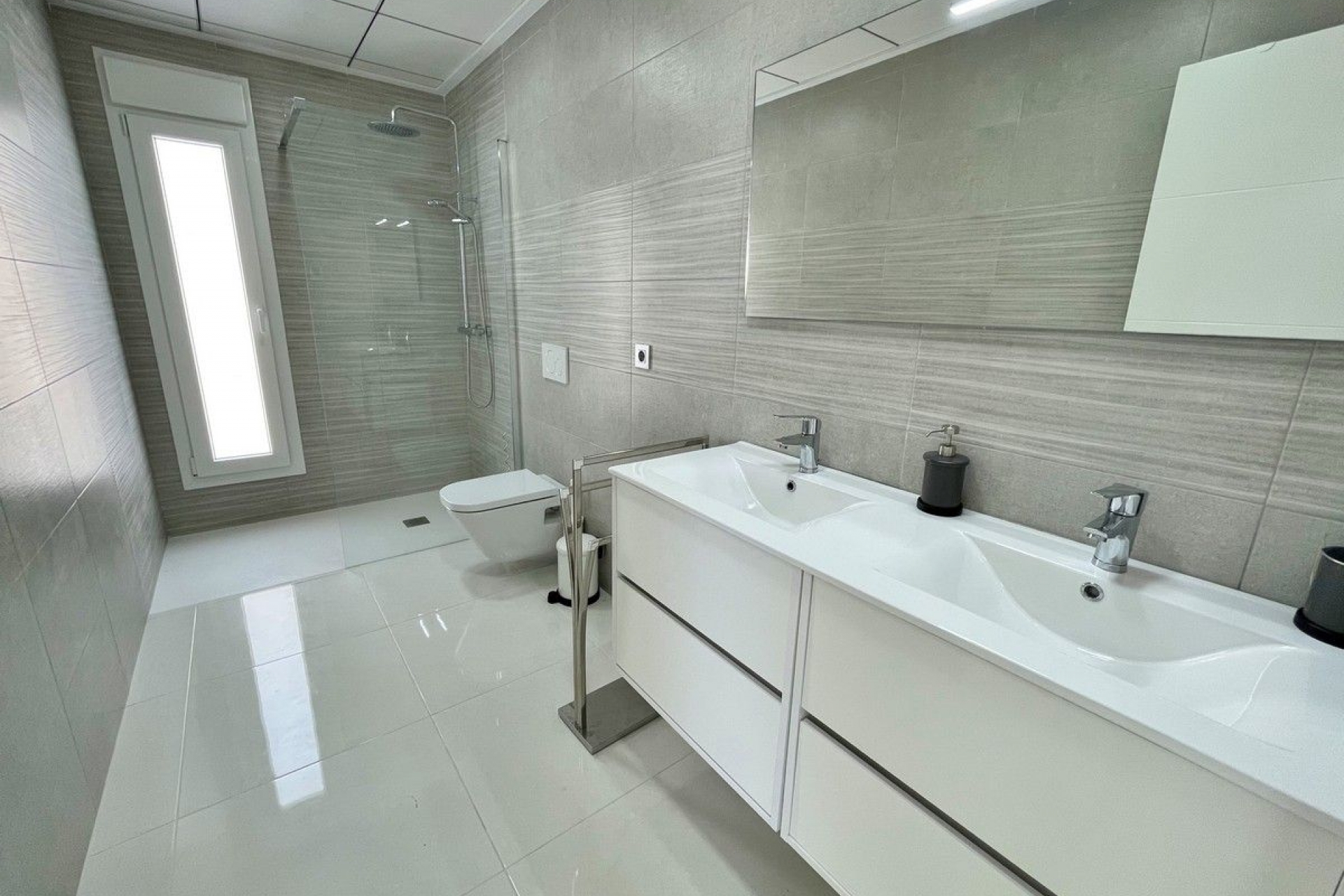 Nouvelle construction - detached -
Rafal