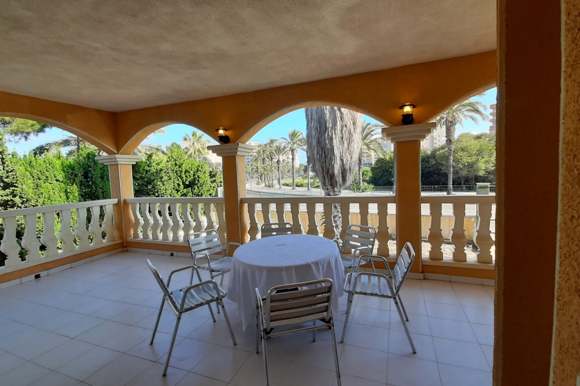 Новое  строительство - Отдельная вилла -
La Manga del Mar Menor