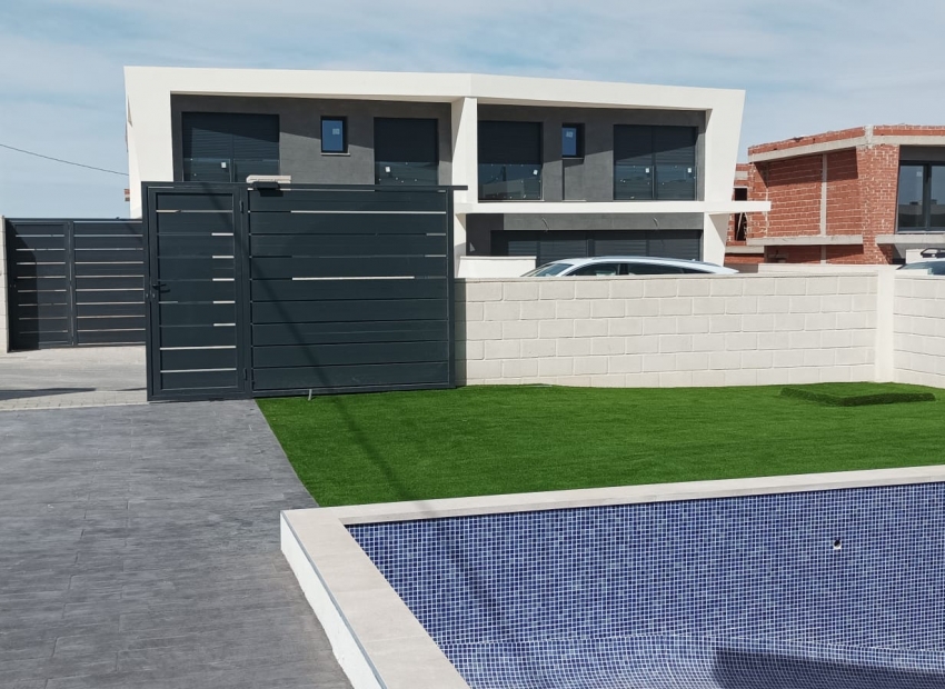 Новое  строительство - semi-detached -
Gran Alacant