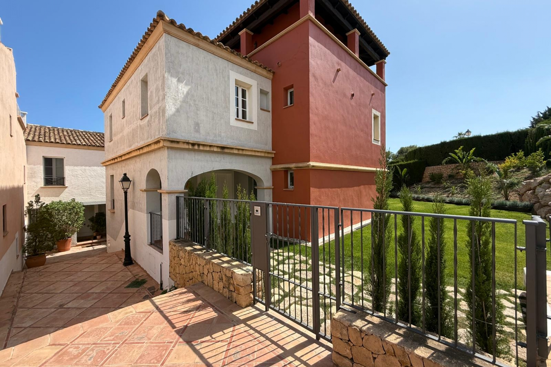 Nueva construcción  - Casa adosada -
Golf Badia