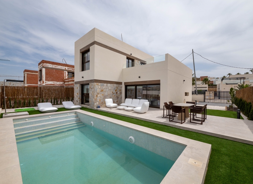 Nueva construcción  - Casa independiente -
La Finca Golf