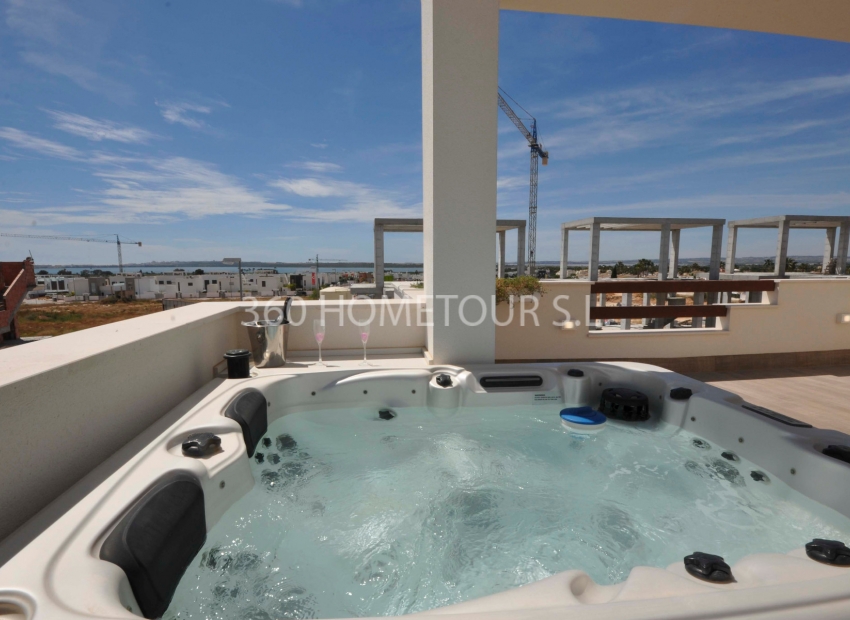 Nueva construcción  - Chalet -
Los Montesinos - La Herrada