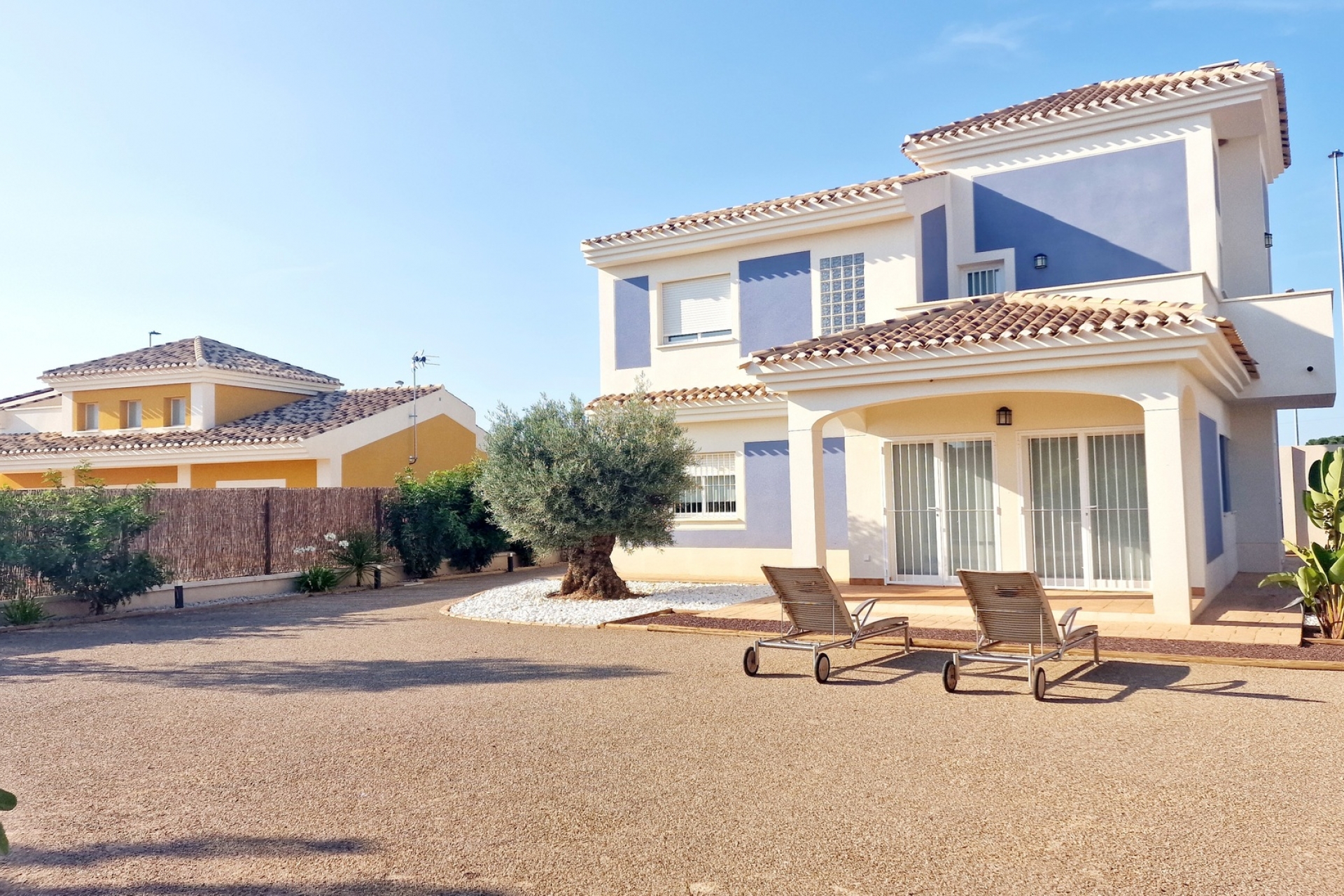 Nueva construcción  - detached -
Purias